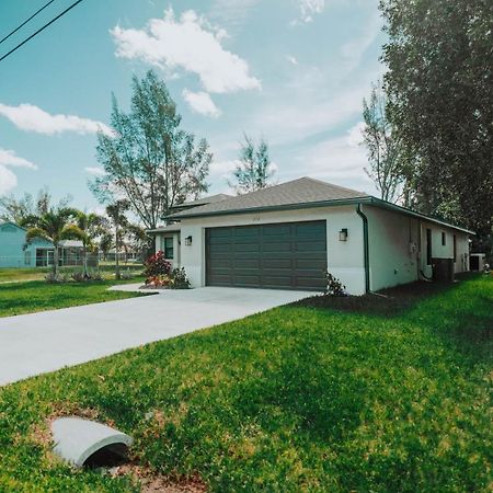 The Basilican Cape Coral Bagian luar foto