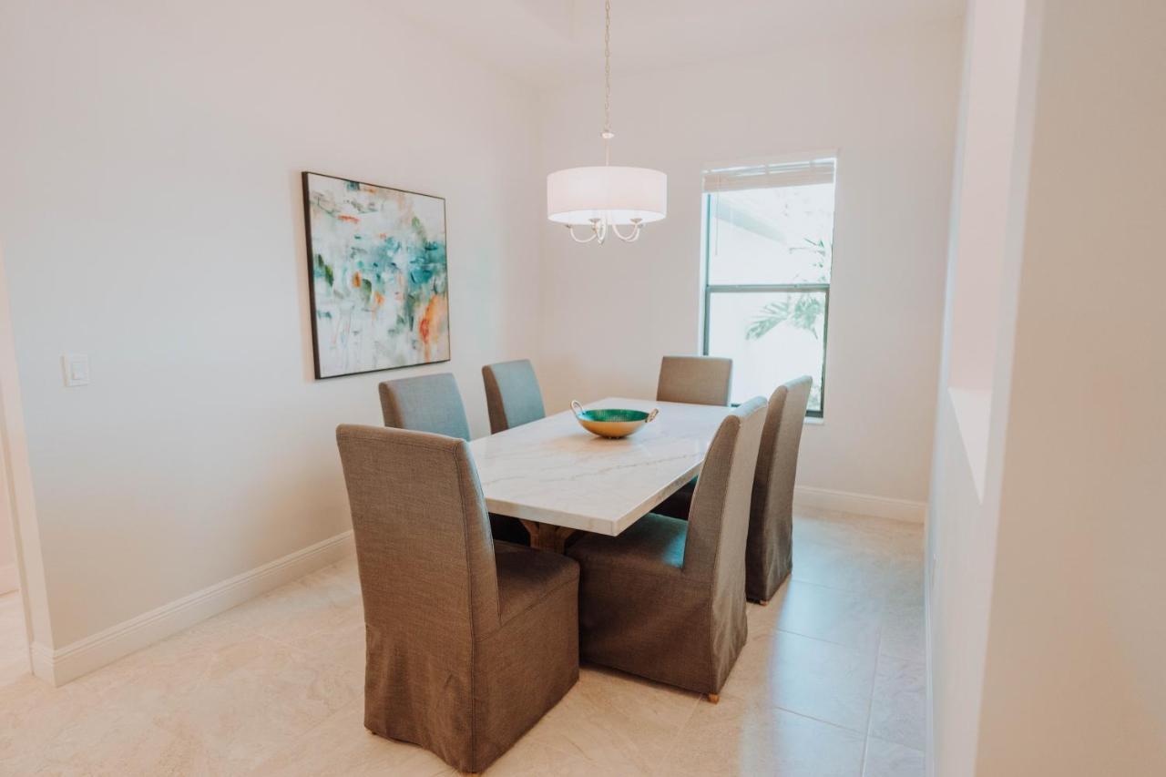 The Basilican Cape Coral Bagian luar foto