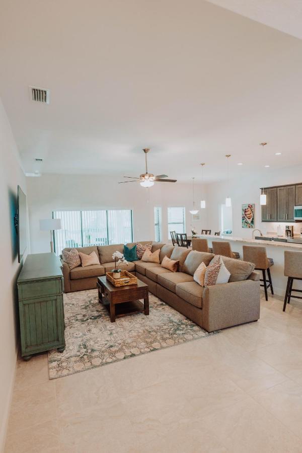 The Basilican Cape Coral Bagian luar foto