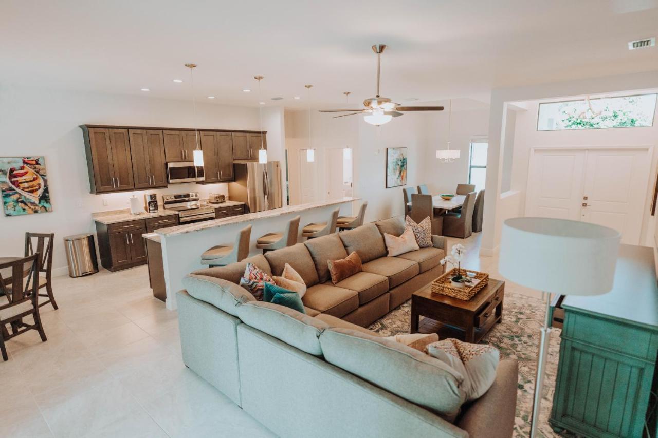 The Basilican Cape Coral Bagian luar foto